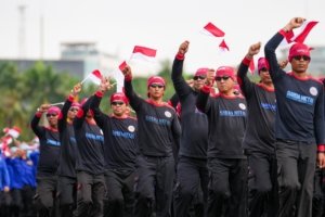 Bukti Polri Dekat Dengan Masyarakat, Berbagai Komunitas Ikut Dalam Defile HUT Bhayangkara ke-79