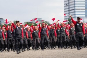 Bukti Nyata Kolaborasi Dengan Masyarakat, Buruh Meriahkan HUT Bhayangkara ke-79