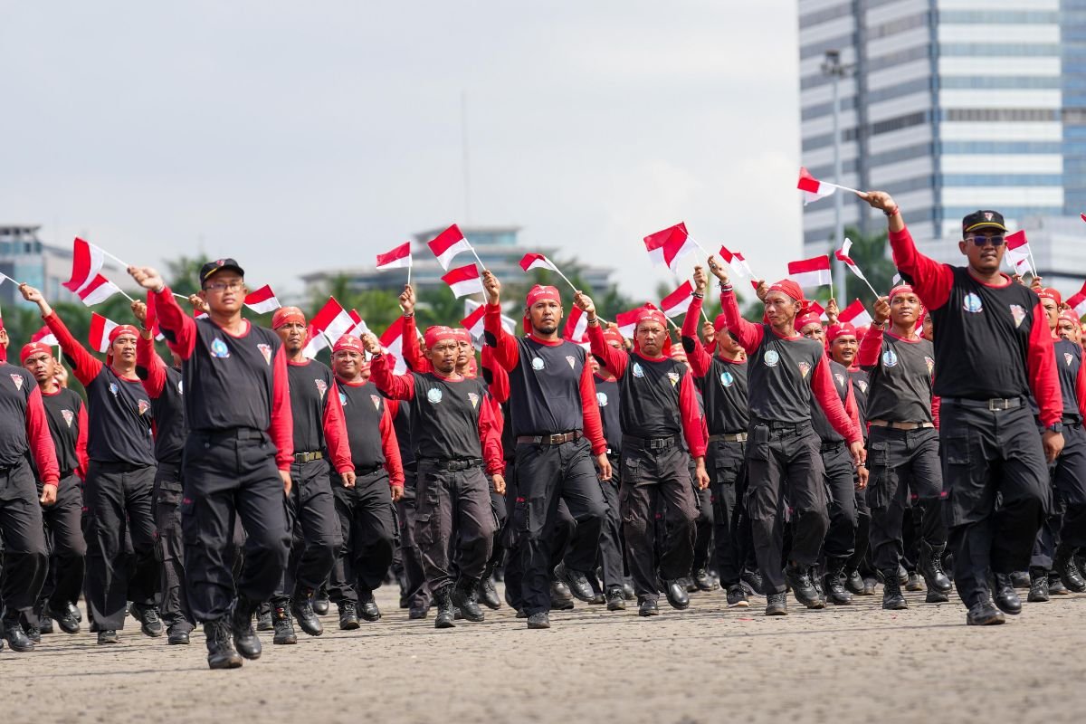 Bukti Nyata Kolaborasi Dengan Masyarakat, Buruh Meriahkan HUT Bhayangkara ke-79
