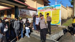 Penerimaan Siswa Baru SMA, SMP dan SD di Kabupaten Manokwari dikawal ketat oleh Polresta Manokwari 03 Juli 2025