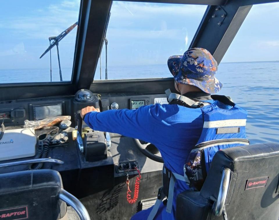 Personel Polda Bali Dikerahkan Cari Korban Kapal Tenggelam di Selat Bali