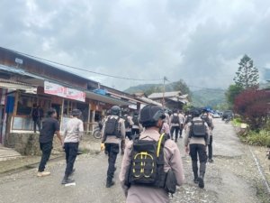Berikan Pelayanan Terbaik, Polres Tolikara Gencarkan Patroli Serta Berikan Himbauan Kepada Masyarakat