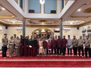 Wujud Kepedulian Polri, Bid Propam Polda Papua Santuni Para Anak Yatim Sambut Hari Asyura 1447 H
