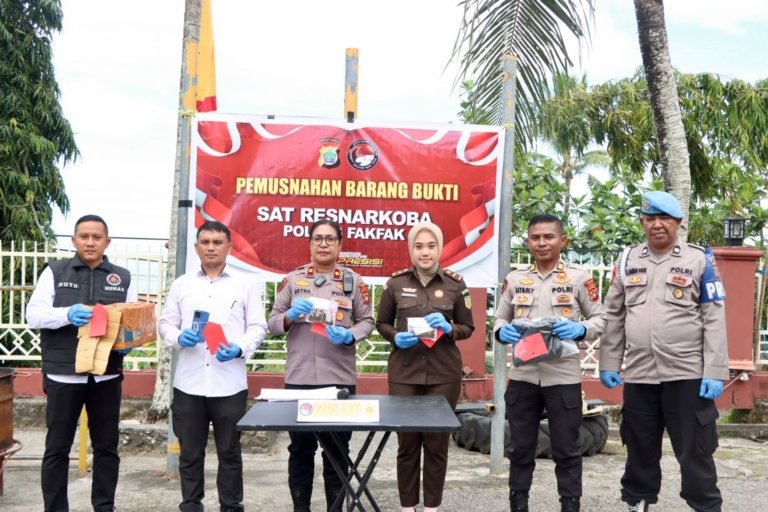 2,16 Gram Barang Bukti Narkotika Dimusnahkan Sat Resnarkoba Polres Fakfak