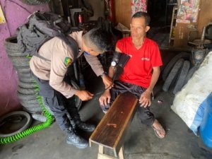 Satgas Keladi Sagu Polres Jayapura Gelar Pelayanan Kesehatan di Pasar Jokowi Doyo Baru