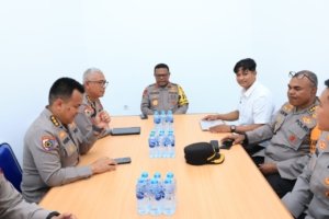 Pastikan Bantuan Gizi Tepat Sasaran, Kapolda Papua dan Itwasum Polri Lakukan Verifikasi Lapangan