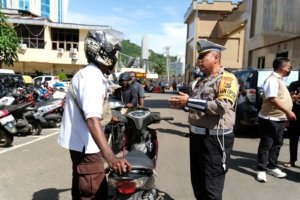 Hari Kedua Operasi Patuh Cartenz 2025, Polda Papua Tindak 42 Pelanggar Lalu Lintas