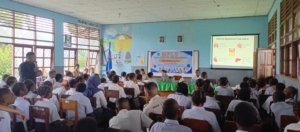 Satuan Resnarkoba Polres Sarmi Gelar Sosialisasi Bahaya Narkoba kepada Peserta Didik Baru SMP YPK Ebenhaezer