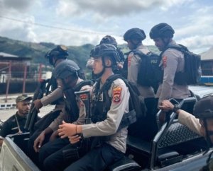 Pengabdian Polri, Polres Tolikara Polda Papua Menjaga Keamanan Dan Kenyamanan Masyarakat