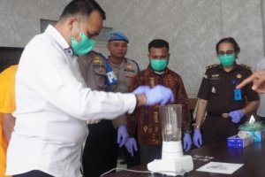 Polda Papua Barat Musnahkan Barang Bukti Narkotika Jenis Sabu Sebanyak 17,52 Gram