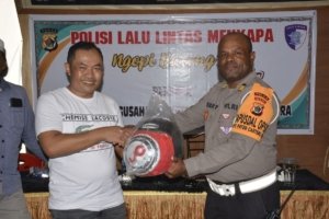 Ditlantas Polda Papua Gelar “Polisi Menyapa” Bersama Supir Dan Pengusaha Angkutan Logistik Di Jayapura