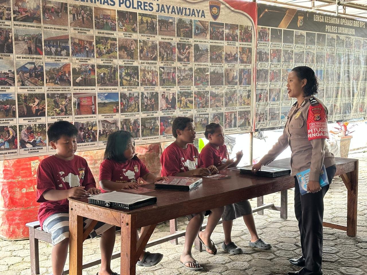 Operasi Rasaka Cartenz 2025: Subsatgas SI-IPAR Polres Jayawijaya Gelar Kegiatan Edukasi Anak di Halaman Mako Polres