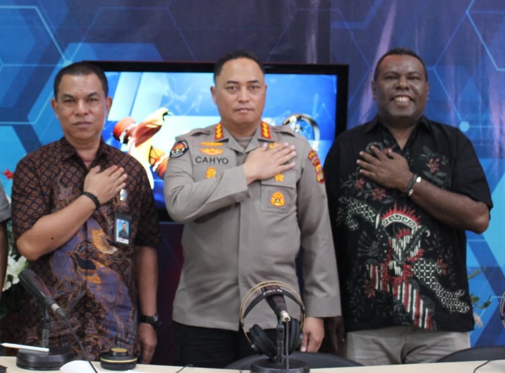 Dialog Interaktif Bahas “Bersama Polri Gaungkan Harmoni ditengah Pilkada Papua” Di Stasiun Pro 1 LPP RRI Jayapura