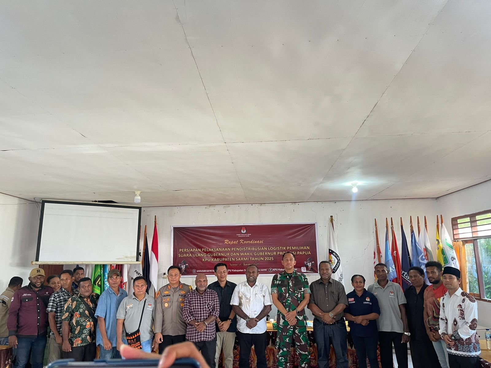 Kapolres Sarmi Tegaskan Kesiapan Amankan Distribusi Logistik PSU Gubernur Papua 2025