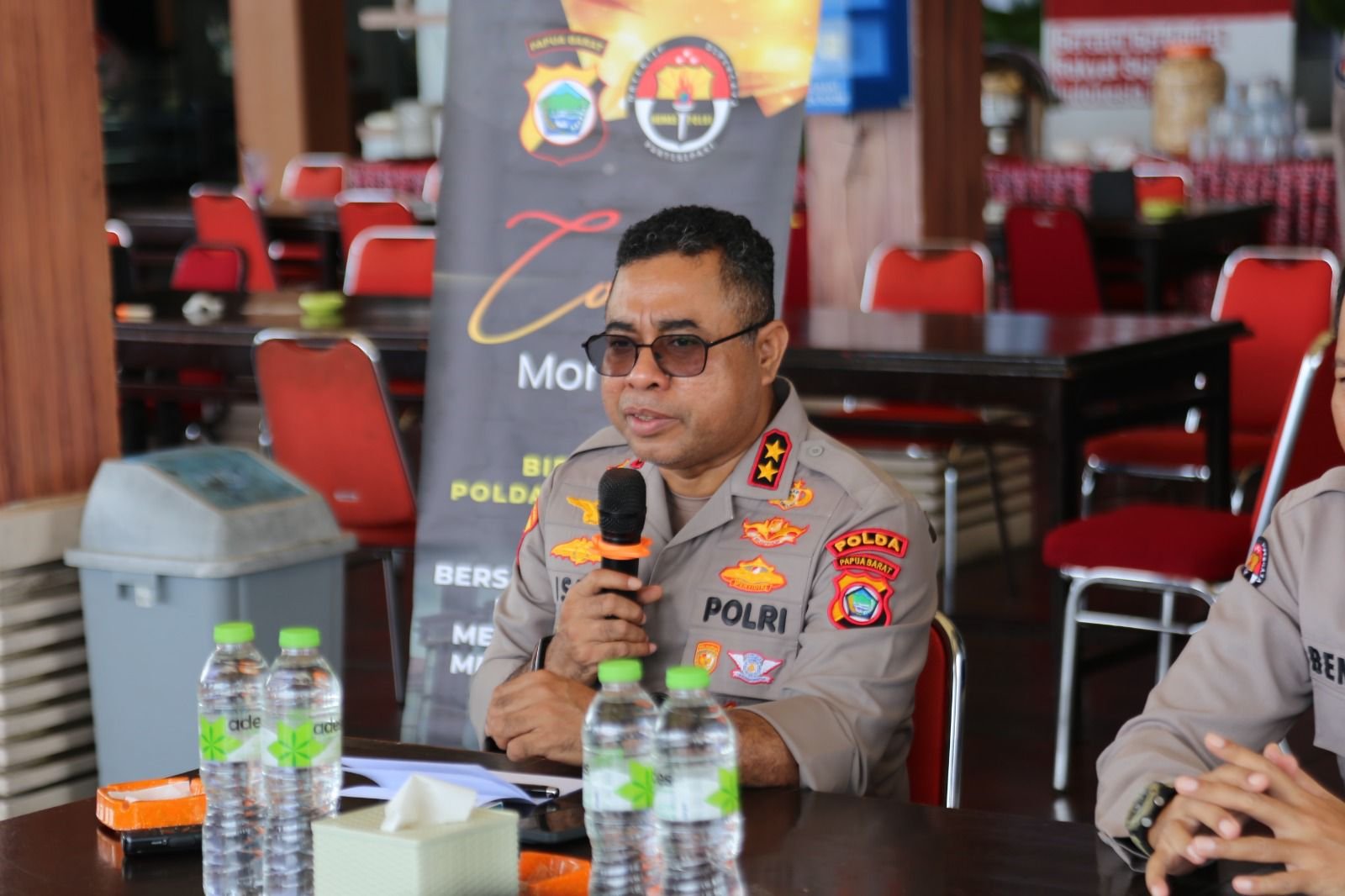 Kapolda Papua Barat Laksanakan Coffee Morning Bersama Wartawan, Perkuat Sinergi dan Kemitraan Strategis
