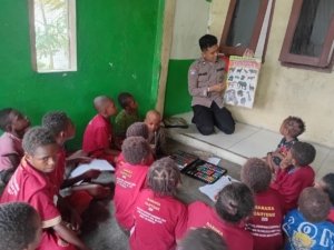 Hadirkan Semangat Belajar Membaca dan Berhitung Dalam Polisi Pi Ajar