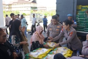 Gerakan Pangan Murah Polda Papua Barat dimulai, Harga Sembako Lebih Ramah Kantong