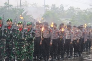 Sambut HUT RI Ke-80, Polres Yahukimo Gelar Upacara Taptu dan Pawai Obor
