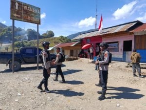 Patroli Rutin Polres Tolikara Wujudkan Kamtibmas yang Kondusif