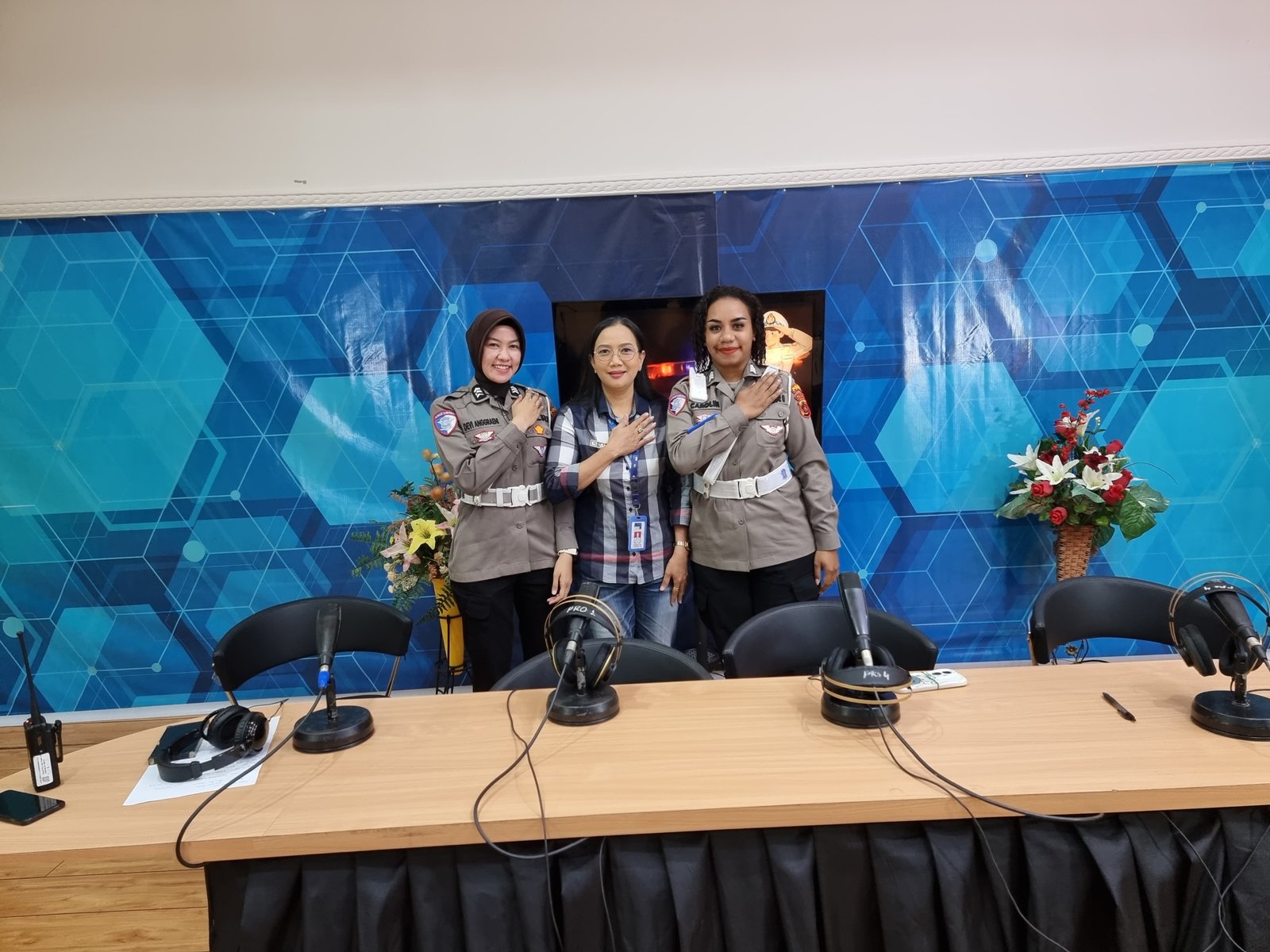 Patroli Udara Bersama RRI Pro 1 Jayapura, Ditlantas Polda Papua Pantau Situasi Lalu Lintas Pagi Hari