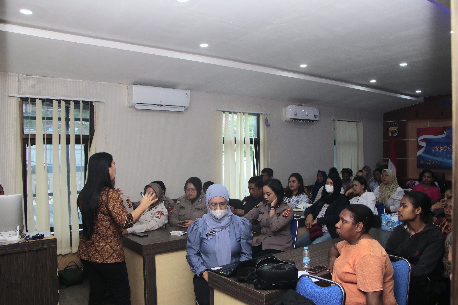 Tingkatkan Standar Higienis, Yayasan Kemala Bhayangkari Papua Gelar Pelatihan Keamanan Pangan