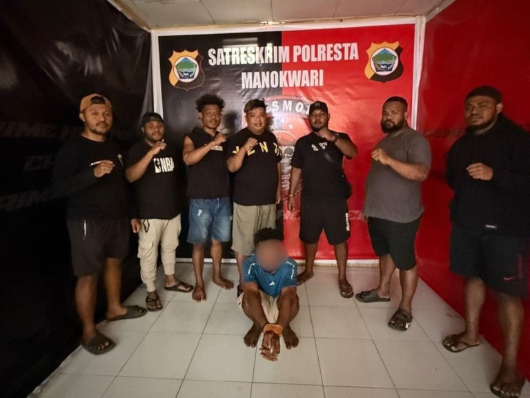 Polda Papua Barat melalui Polresta Manokwari Tangkap Pelaku Curat di Manokwari, Satu Masih Diburu
