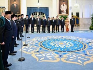Presiden Prabowo Lantik Dua Menteri dan Tiga Wakil Menteri Kabinet Merah Putih