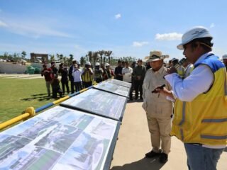 Persiapan Jelang HUT RI, Pak Prabowo Tinjau Pembangunan Gedung Istana Negara di IKN