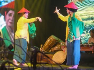 Di Tengah Dinamika Kota, Farhan Ajak Warga Jaga Akar Budaya