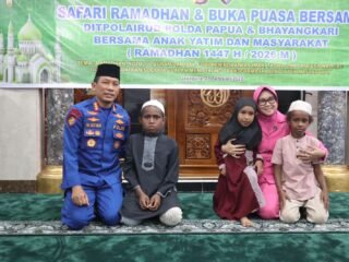 Ramadhan Penuh Berkah, Ditpolairud Polda Papua Santuni Anak Yatim dan Jalin Kebersamaan
