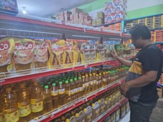 Satgas Saber Lakukan Pengecekan Stok dan Harga Minyak Goreng di Supiori