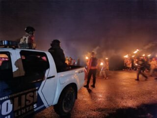 Pawai Obor Paskah 2026 di Tolikara Berlangsung Aman dan Khidmat, Perkuat Kebersamaan Umat