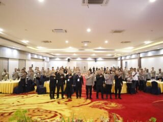 Bid Humas Polda Papua Tutup Pelatihan Peningkatan Kemampuan Operator Humas dan PPID Semester I Tahun 2026