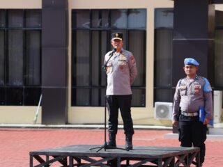 Wakapolda Papua Tekankan Disiplin dan Peningkatan Kinerja Saat Apel Pagi Personel Polda Papua