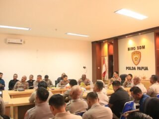 Optimalkan Persiapan, Polda Papua Gelar Rapat Penyerahan Jabatan Karo Ops Dan Pengantar Tugas 