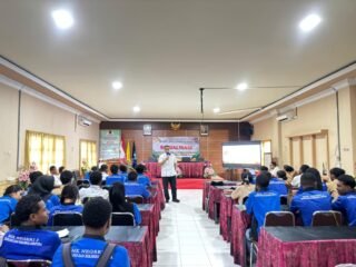 Sat Resnarkoba Polresta Jayapura Kota Edukasi Pelajar SMK Negeri 3 tentang Bahaya Narkoba dan Miras 