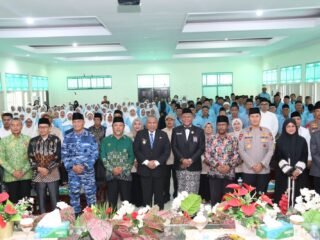 Pemerintah Provinsi Papua dan Polda Papua Lepas Keberangkatan 890 Jemaah Haji Tahun 1447 H 