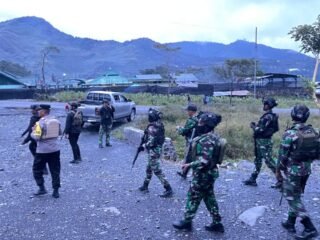 Sinergitas TNI-Polri Perkuat Patroli Gabungan, Jaga Kondusivitas Kamtibmas di Puncak Jaya