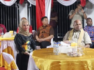 Kapolres Sarmi Hadiri Penyambutan dan Tatap Muka Gubernur Papua Bersama Warga