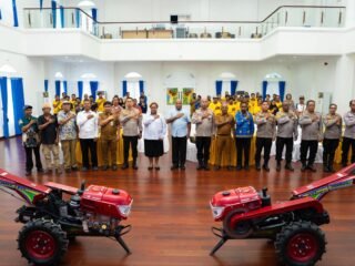 Polda Papua Terima Bantuan Alsintan dari Gubernur Papua untuk Perkuat Ketahanan Pangan