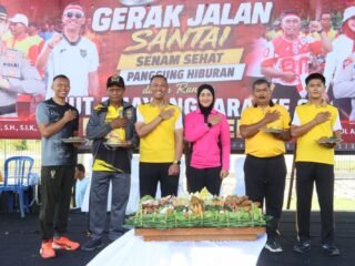 Menyambut Hari Bhayangkara ke-80, Polres Keerom Gelar Jalan Santai dan Panggung Hiburan Bersama Masyarakat