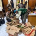 Polsek Waris Amankan Pelaku Pemalakan dan Sita Ratusan Botol Minuman Keras
