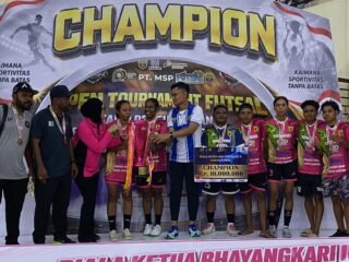 SRIKANDI FC POLRES FAKFAK JUARA! Borong Tiga Gelar Individu di Kaimana