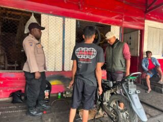 Dekatkan Diri dengan Masyarakat, Sat Binmas Polres Tolikara Berikan Edukasi Kamtibmas