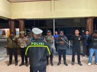 Polres Tolikara Tingkatkan Patroli Jalan Kaki, Perkuat Keamanan di Distrik Karubaga
