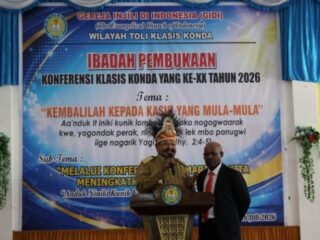 Gubernur John Tabo Ajak Masyarakat Prioritaskan Pendidikan Anak Papua Pegunungan