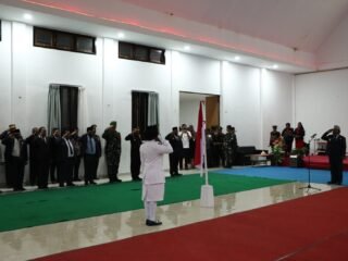 Paskibraka Tolikara Dikukuhkan, Siap Kibarkan Sang Merah Putih di HUT ke-81 RI