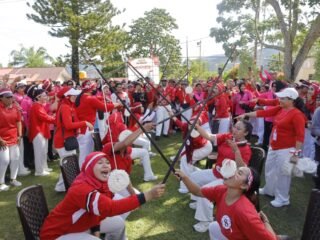 Jalin Kebersamaan, Polwan dan Bhayangkari Polda Papua Gelar Olahraga Bersama