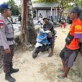 Sat Polairud Polres Biak Numfor Sambangi Dermaga Tiptop, Warga Diimbau Waspada dan Utamakan Keselamatan