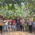 Sambangi Desa Nisro, Kapolsek Pantai Barat Dengarkan Aspirasi Warga dan Keluhan Akses Jalan